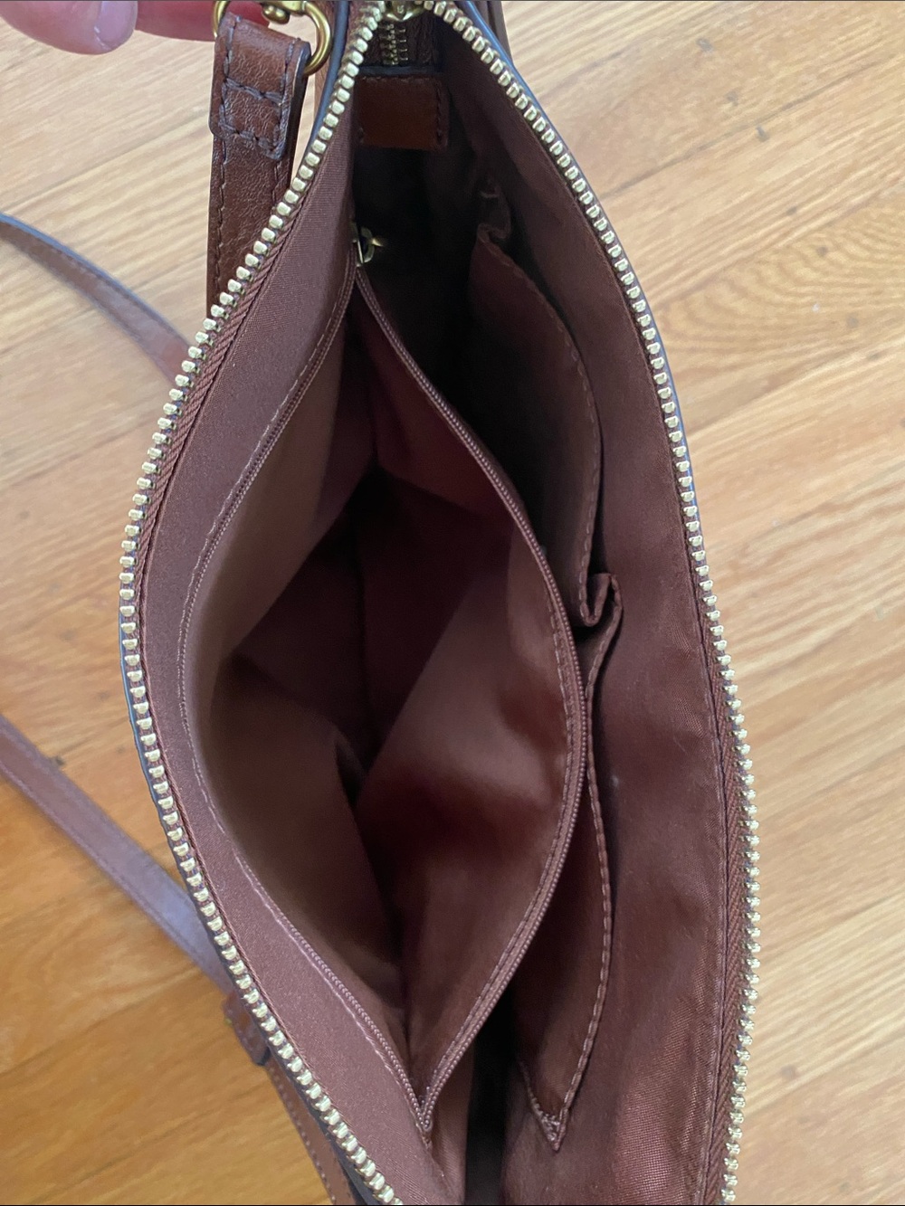 Fossil Chestnut Brown Leather Crossbody Bag - Picture 5 of 9